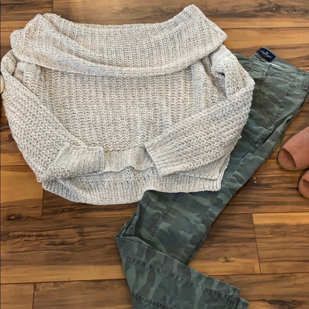 American eagle camo jean size 2